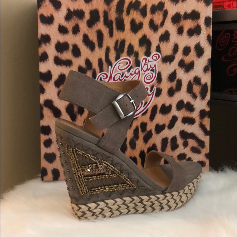 Wedges - Picture 2 of 6